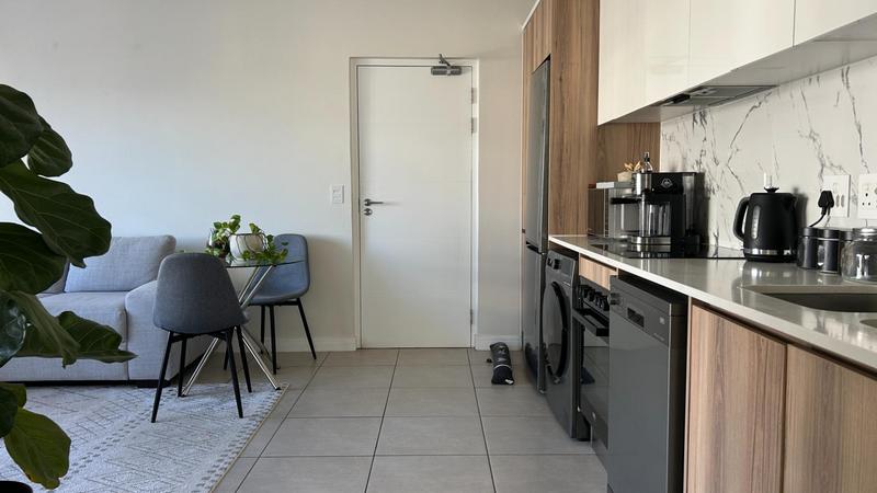 To Let 1 Bedroom Property for Rent in Sandown Western Cape